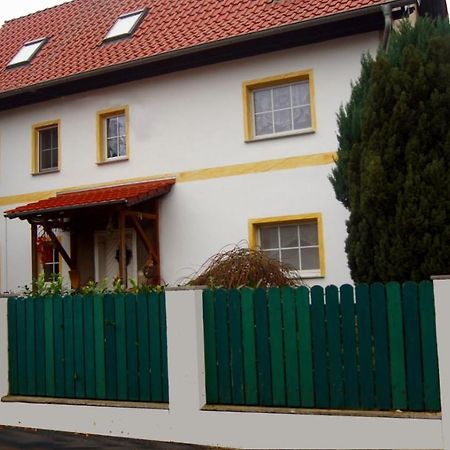 Gaestewohnung Am Thuemmlitzwald Гримма Экстерьер фото